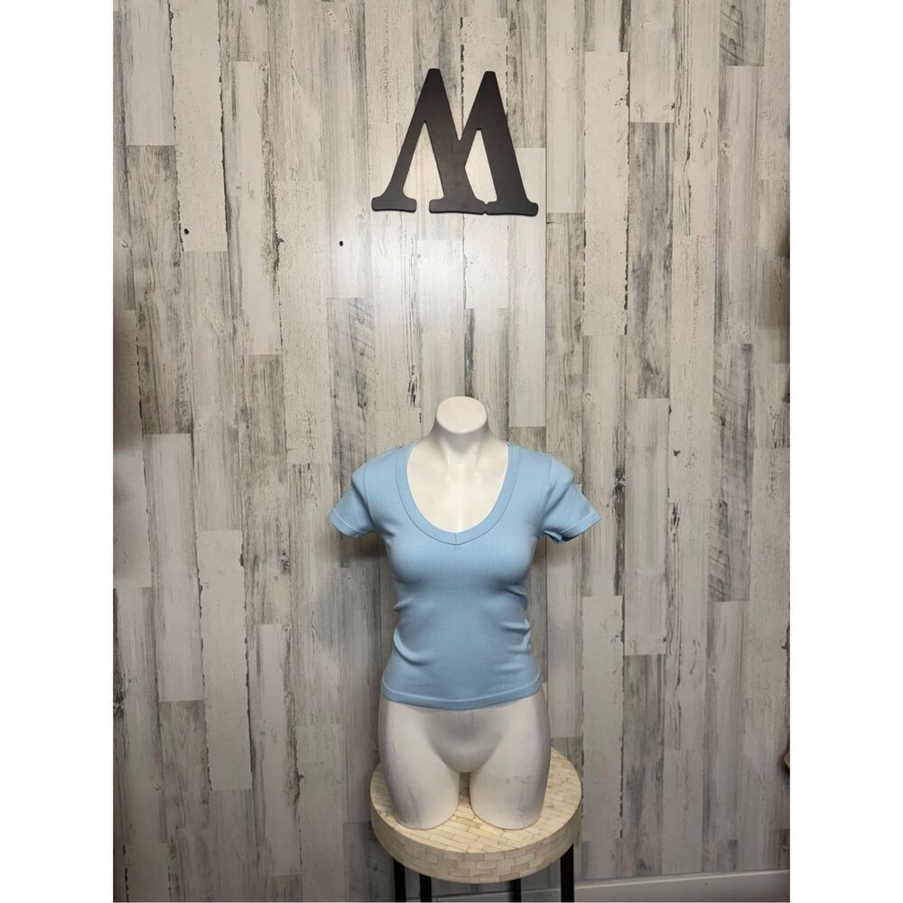 No Boundaries Light Sky Blue Ribbed Short Sleeve T-Shirt Womens Medium 7-9
